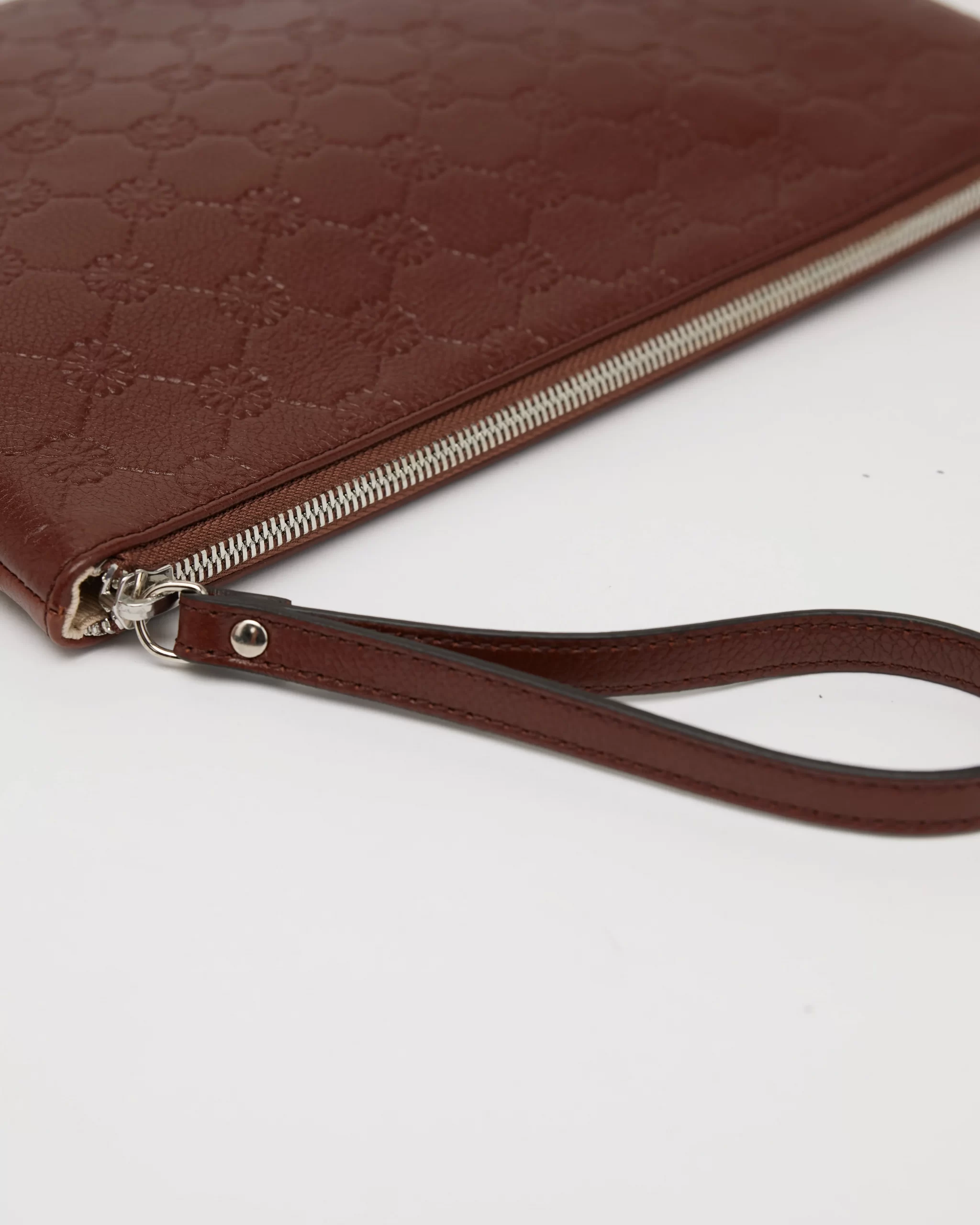 Clutch bags for women | Luxury leather goods