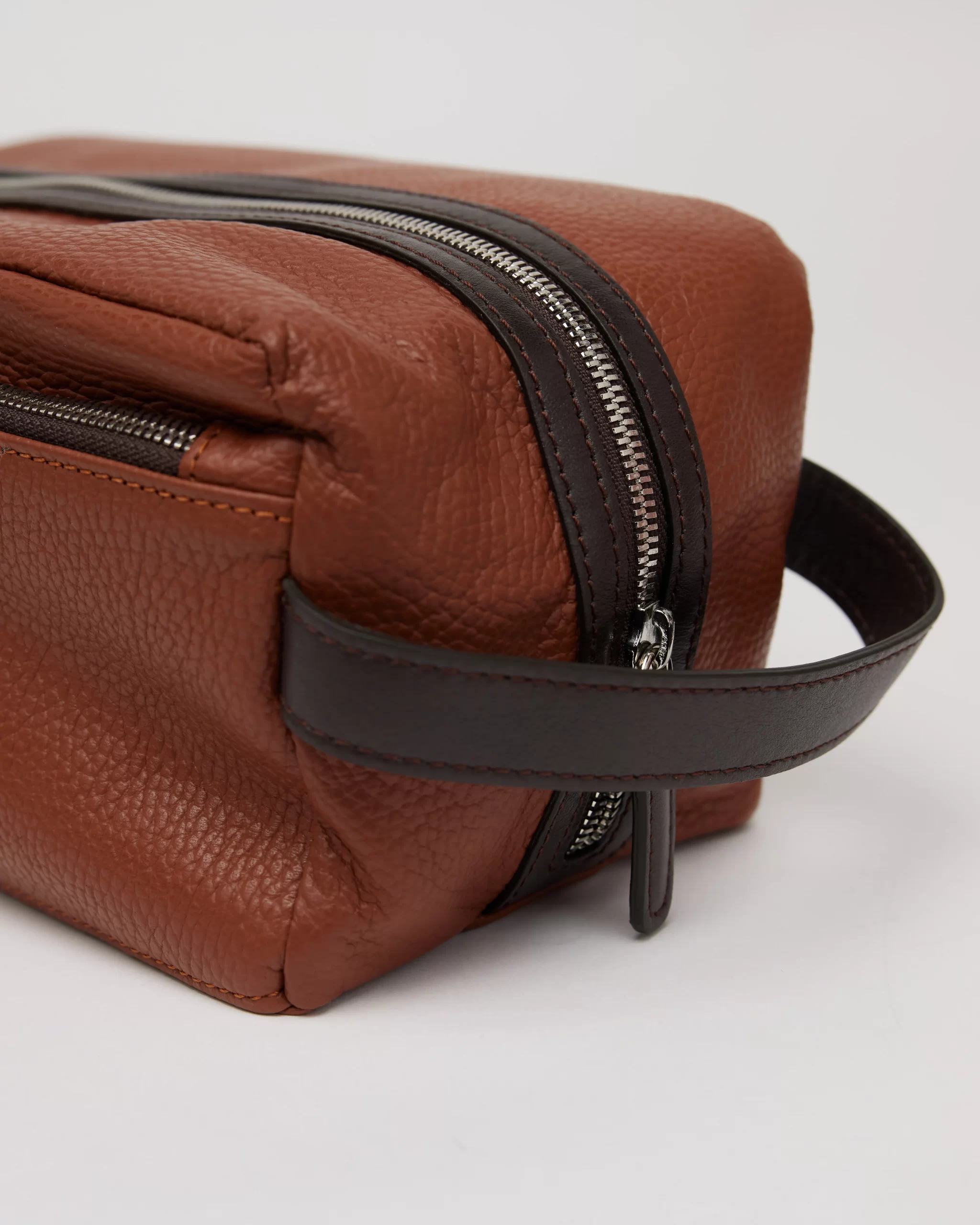 luxury mens leather toiletry bag